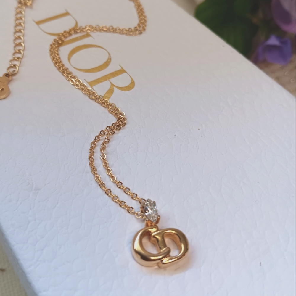 Christian Dior ✨️Cat Eye Gemstone Pendant 1990s Vintage Gold Plated Necklace - Picture 13 of 13